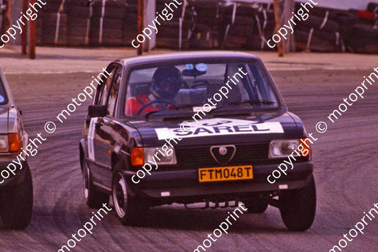 Kya SL celeb race Sarel (courtesy Roger Swan) 287