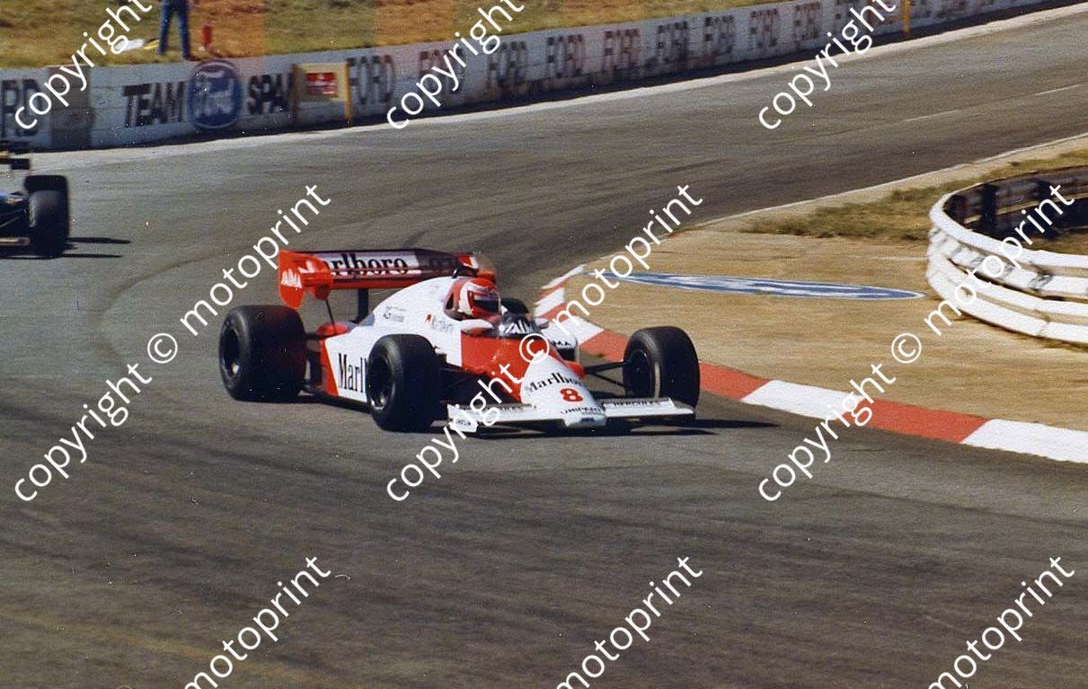 Lauda McLaren MP4-2b