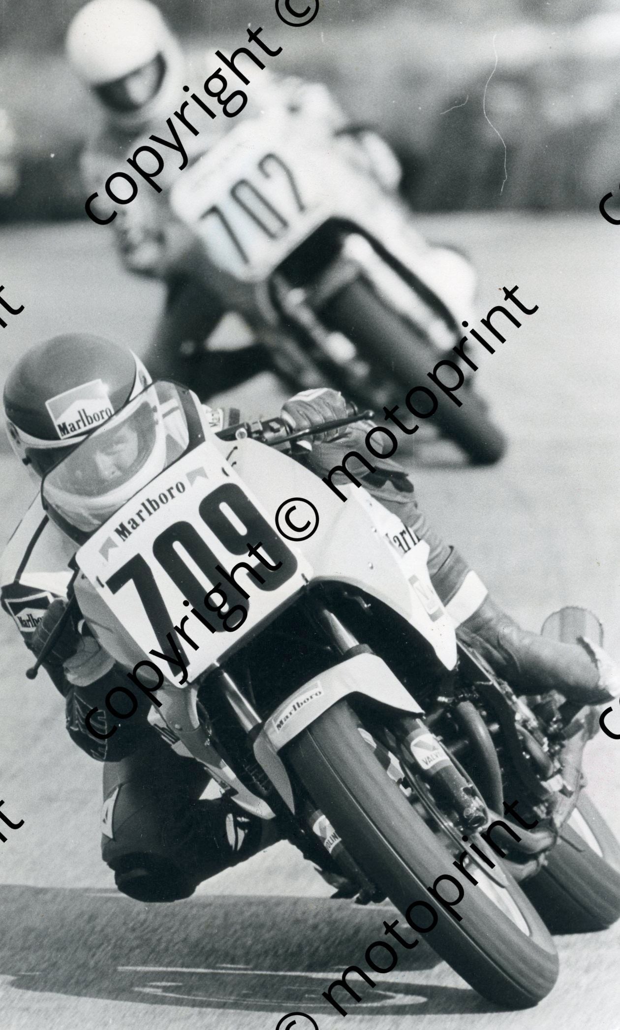 MC 1986 Jamie Thomas leading Wayne Heasman 019