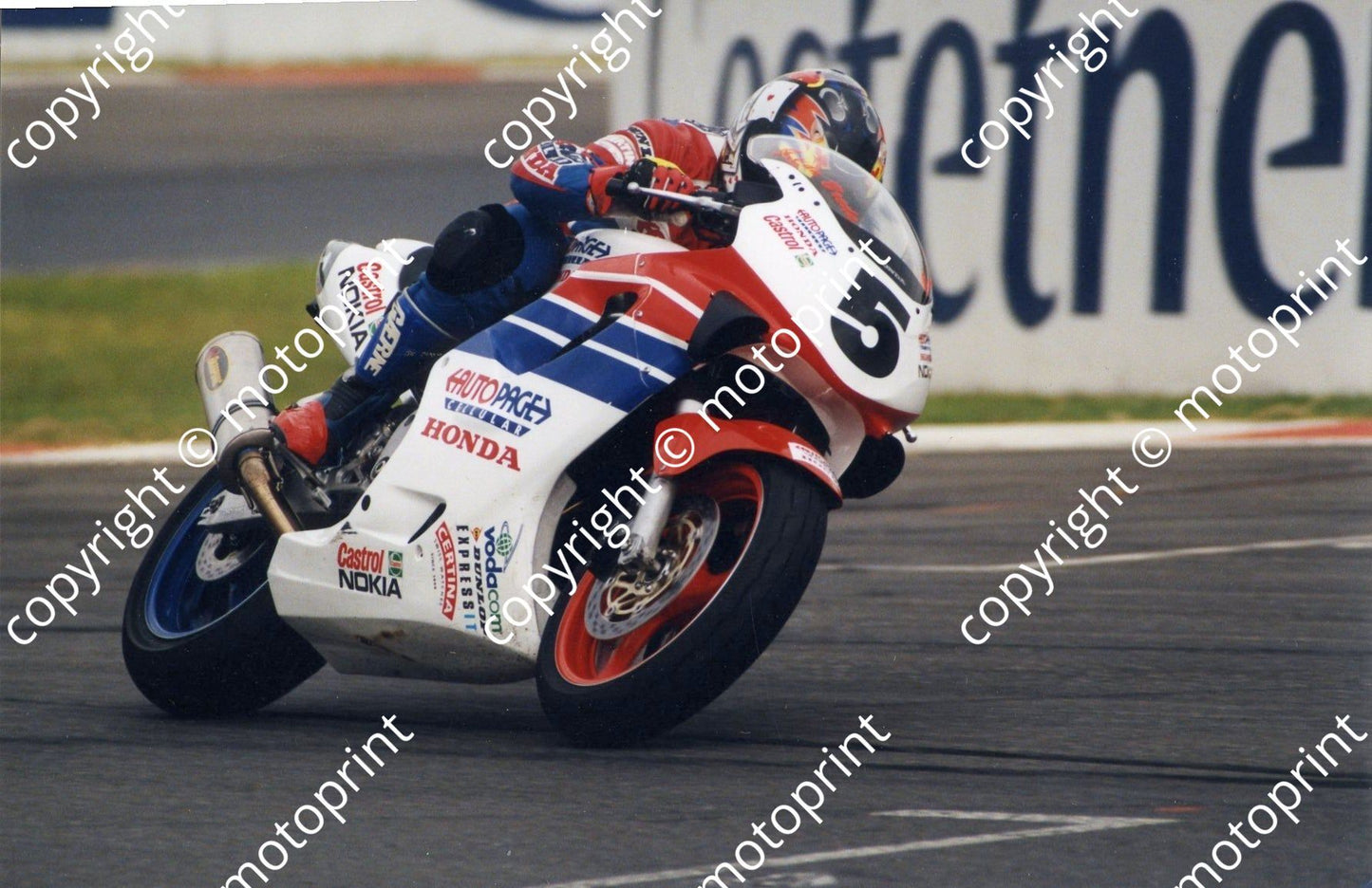 MC 1999 G van Breda Honda CBR600247