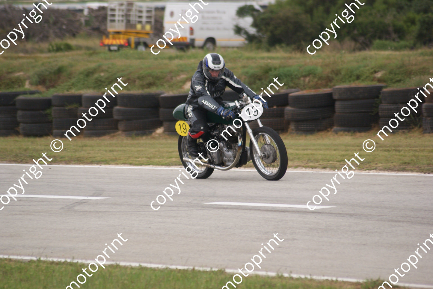 MC 19 Dion De Beer Royal Enfield 21 Jan Aldo Scrib (53)