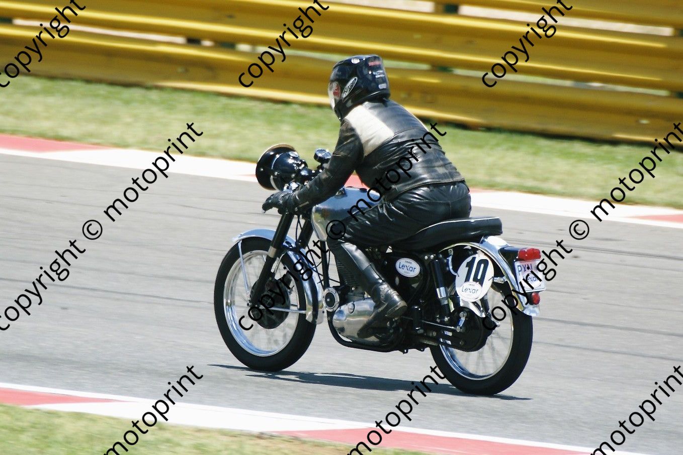 MC 19 Lockwood demo D1000236