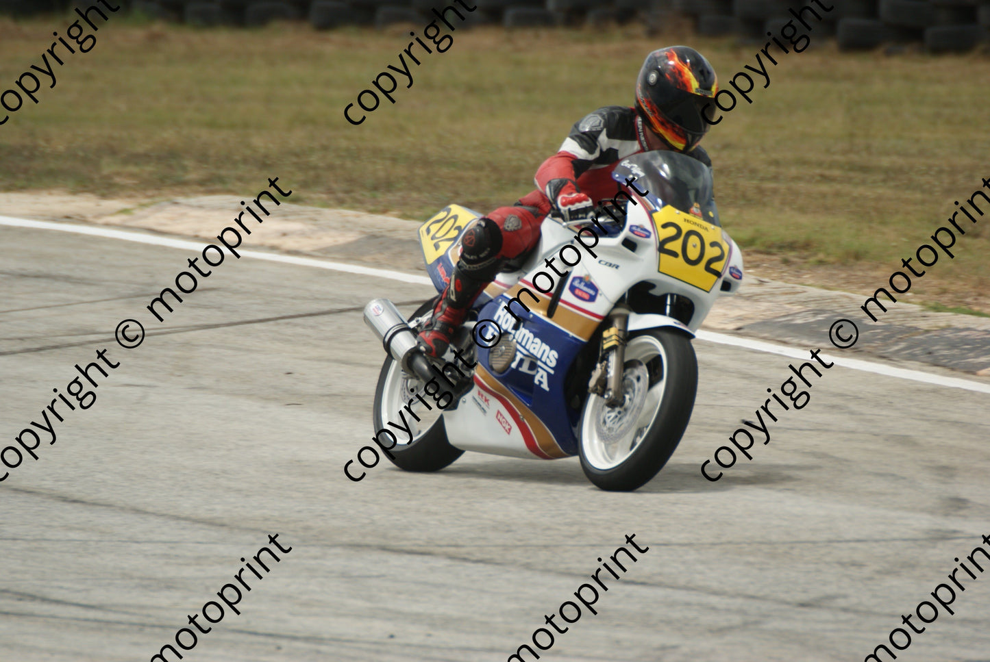 MC 202 Tiffany Honda VFR400 21 Jan Aldo Scrib (160)