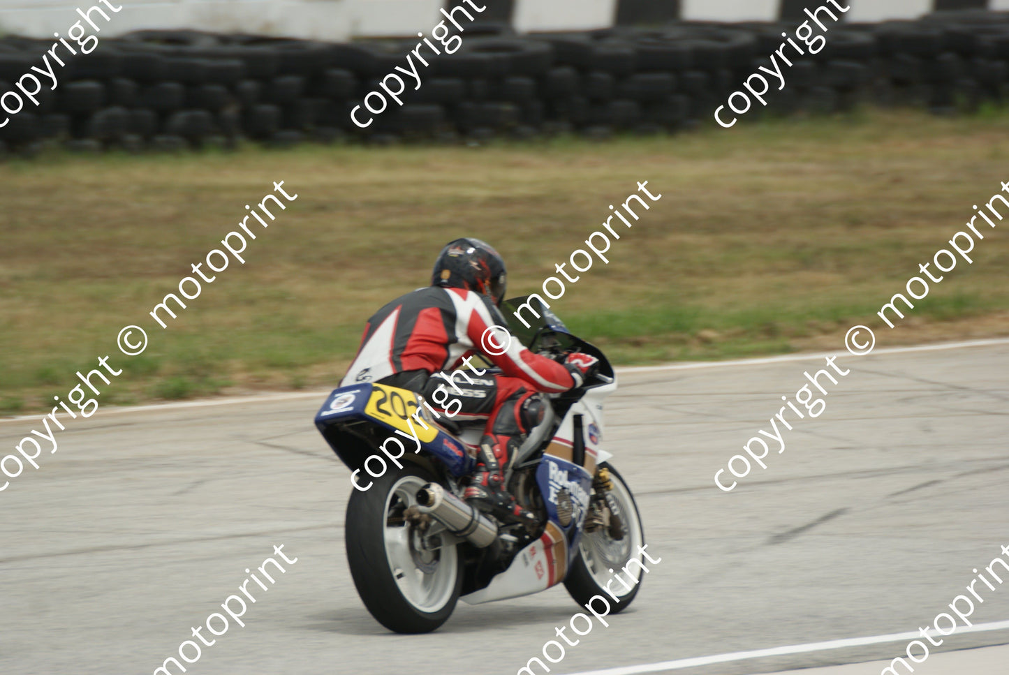 MC 202 Tiffany Honda VFR400 21 Jan Aldo Scrib (204)
