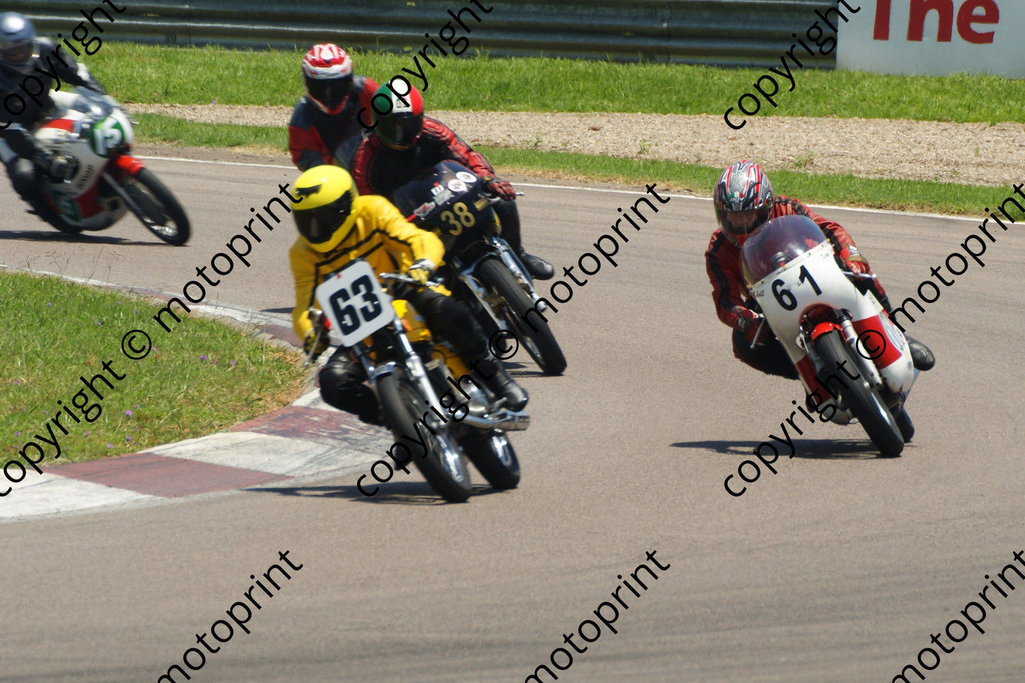 MC 63 Moss 61 Nichol 38 Viljoen Sunday DSC08637