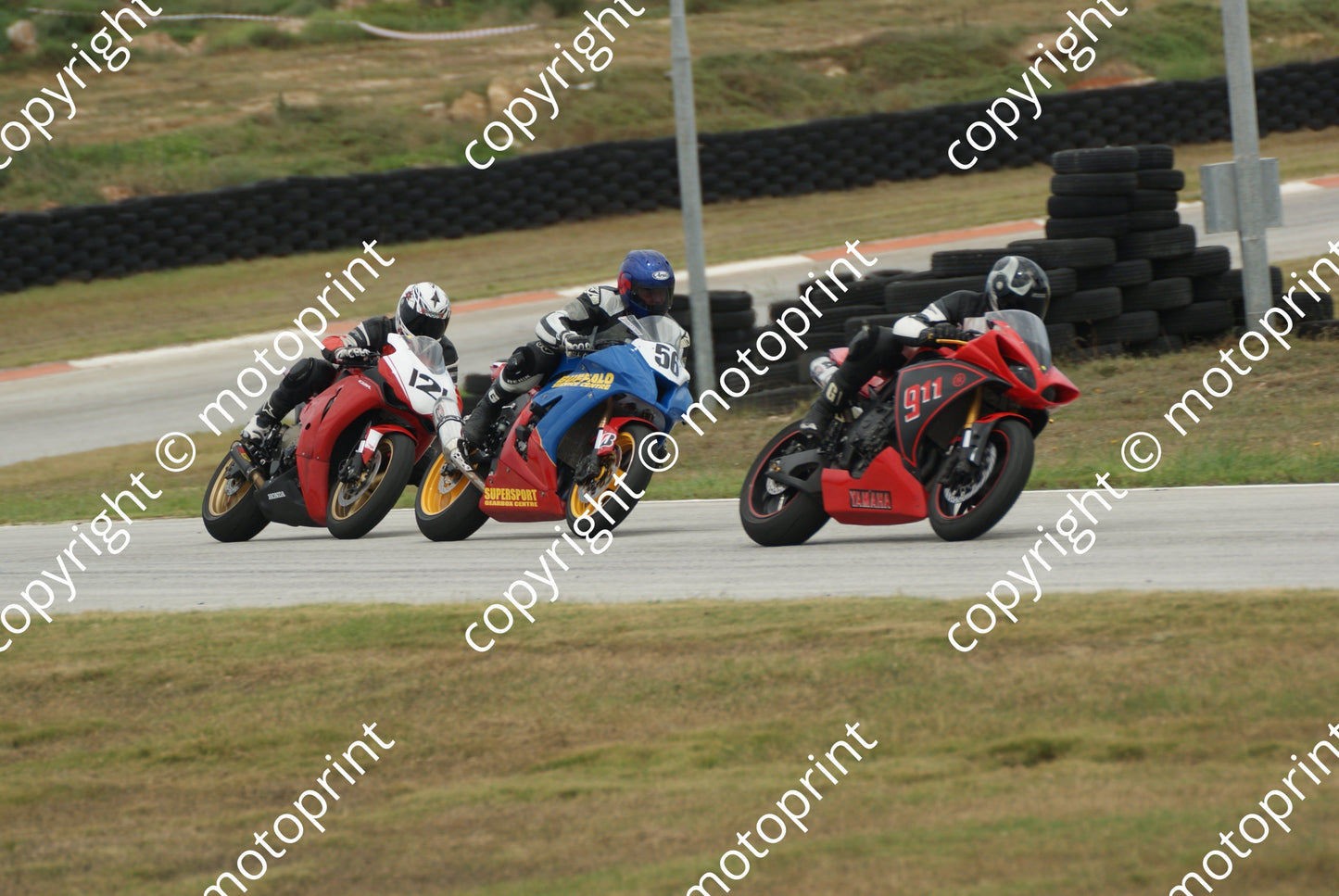 MC 911 White Yamaha 56 Le Roux Kawasaki 121 21 Jan Aldo Scrib (225)