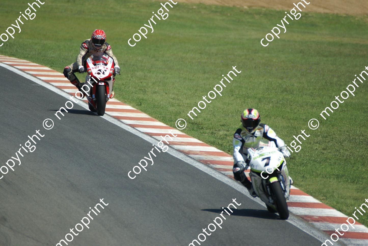 MC Honda Checa and Haga DSC04245