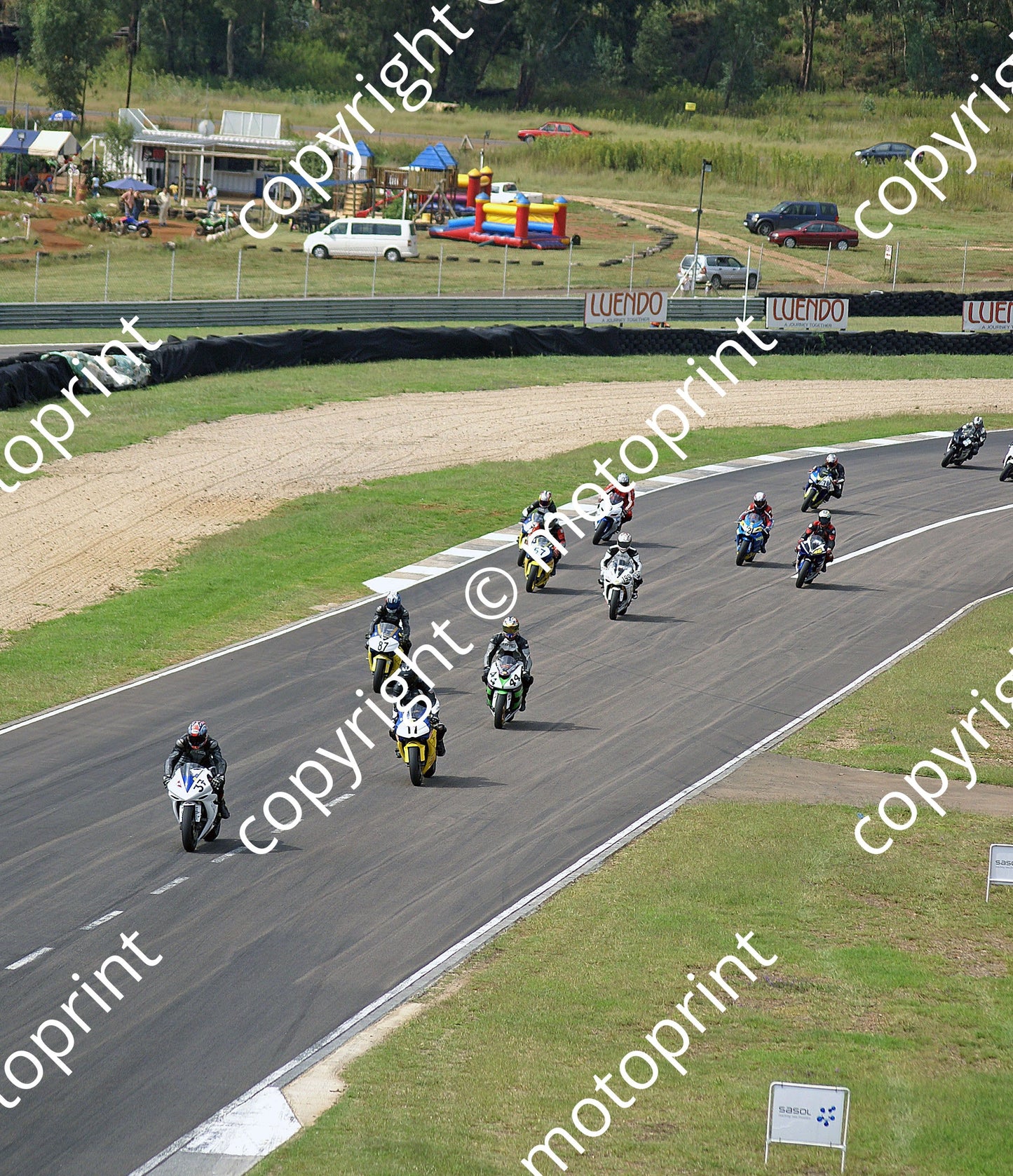 MC Thunderbikes 1st lap DSC00171