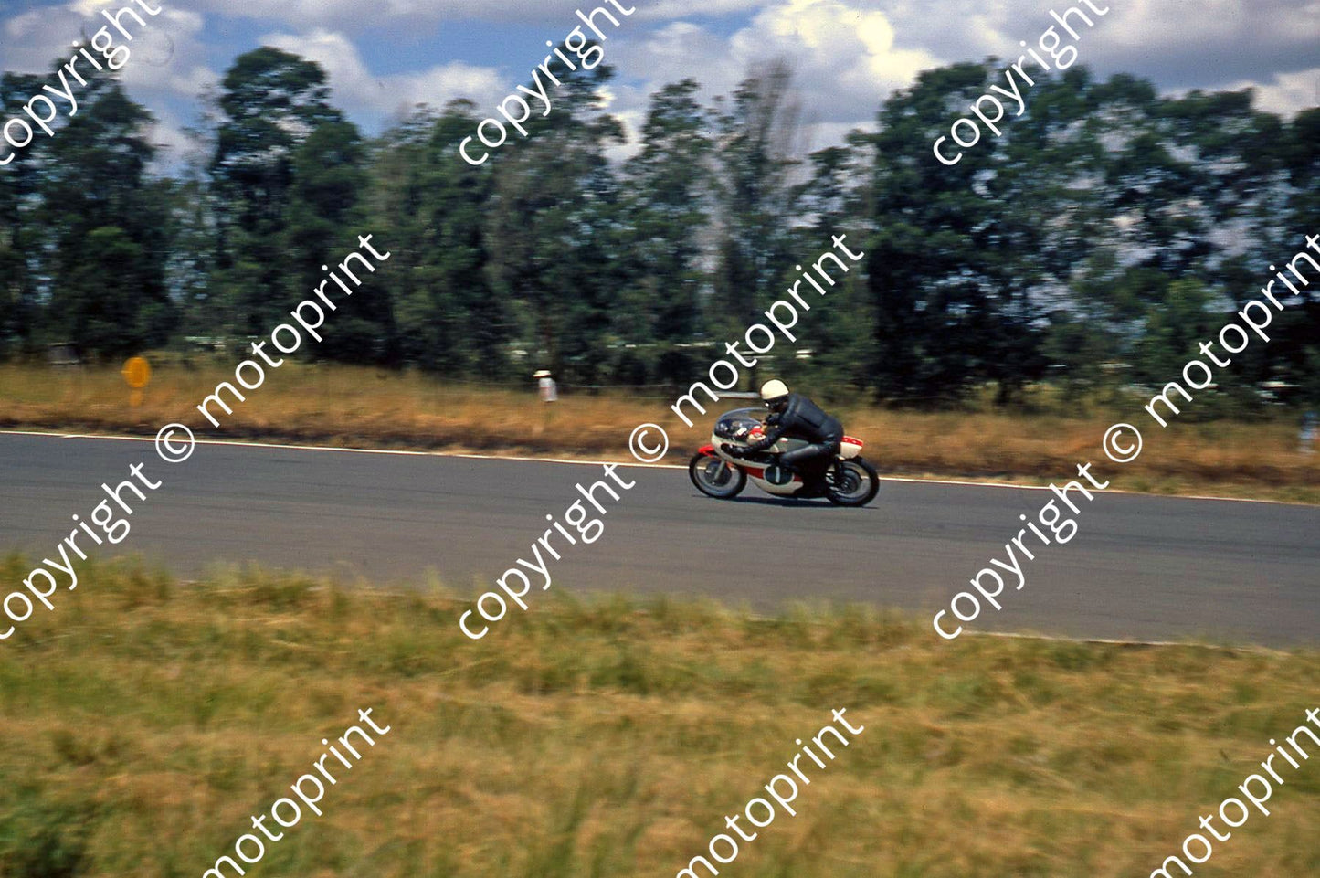 MC Tommy Johns Yamaha open practice 67