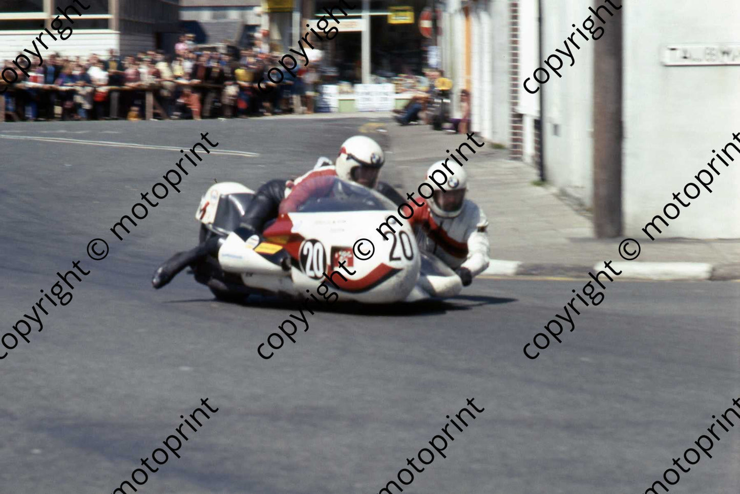 MC Vanneste brothers throwing BMW around