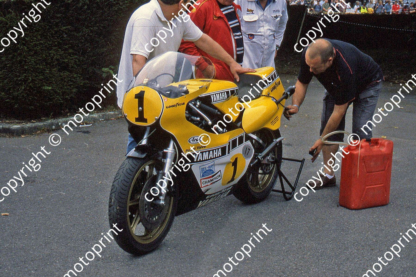 MC Yamaha OW48 YZR500 Roberts livery