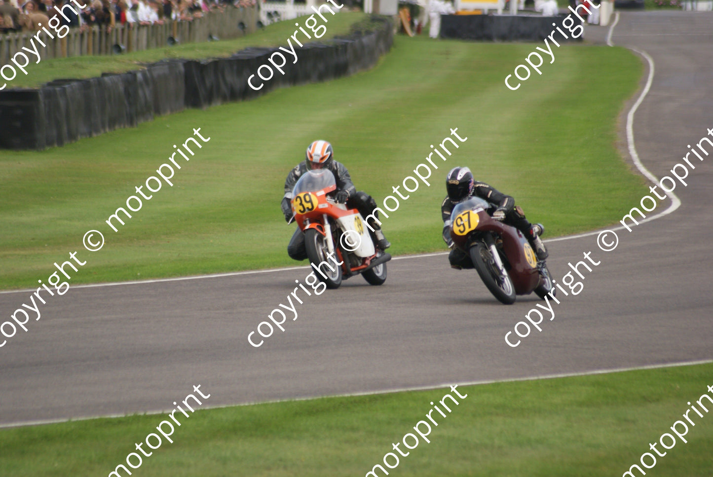 MC 39 Honda CR450 Chris Barfe Ian Simpson 97 G50 Cameron Donald Andrew Taylor (43)