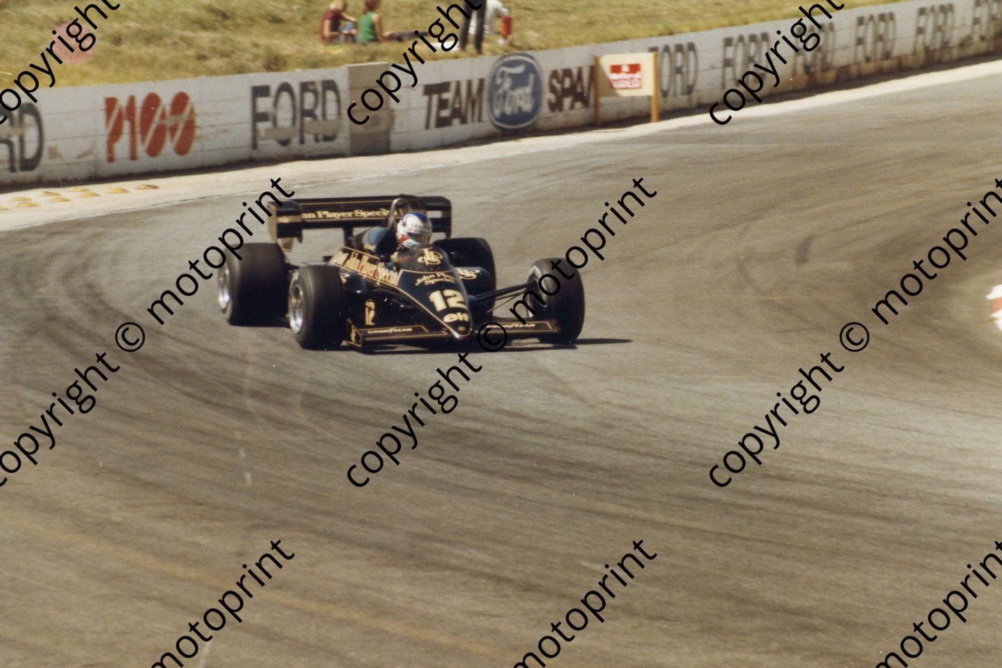 Mansell Clubhouse Lotus 95T
