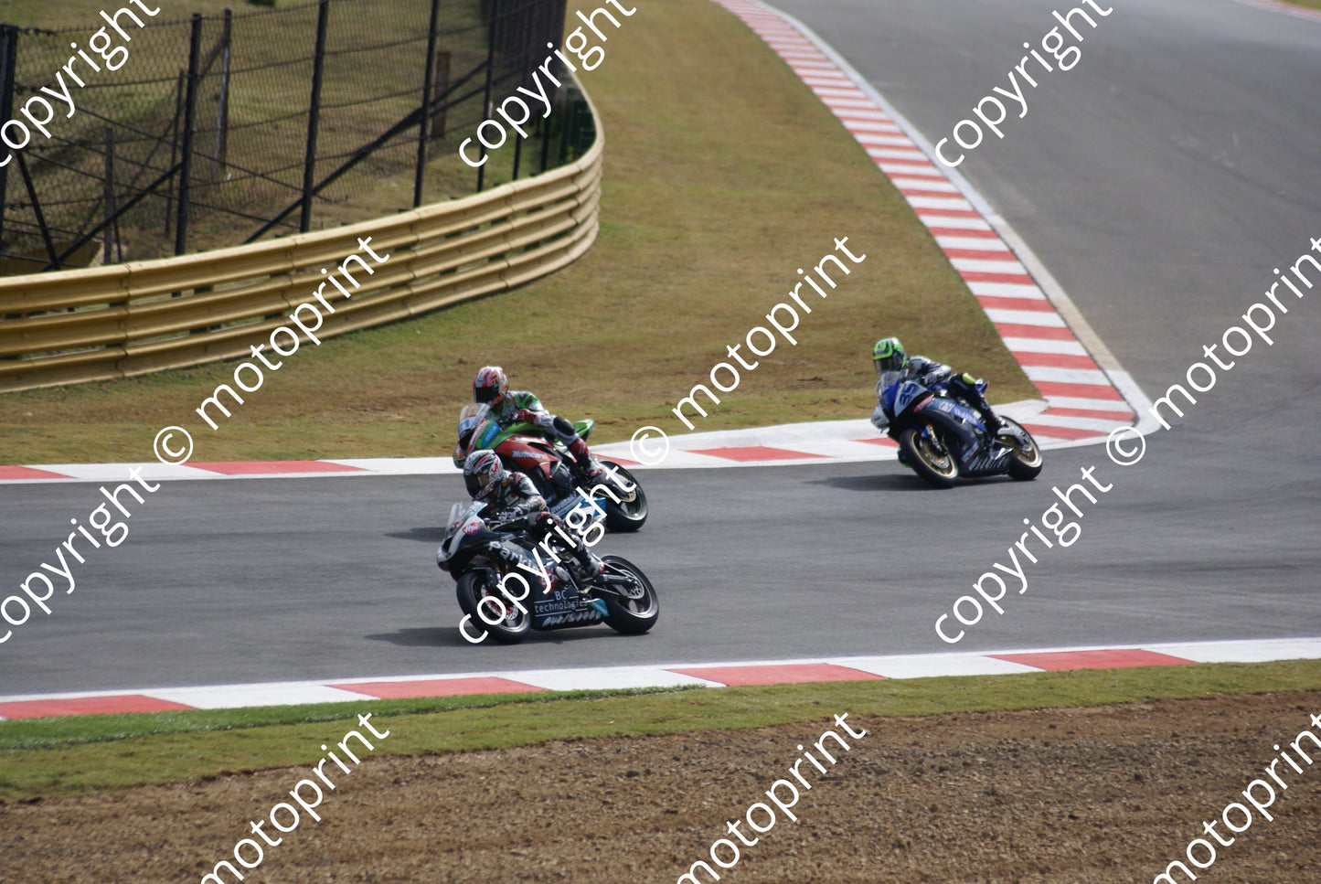 Nannelli Fujiwara Crutchlow 15-5 DSC08914 supersport