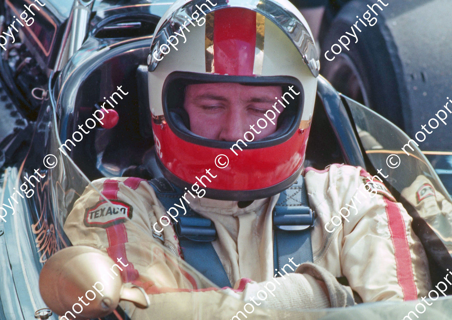 P Walker squeeze in Lotus 72 scanned 20x30 cm A4