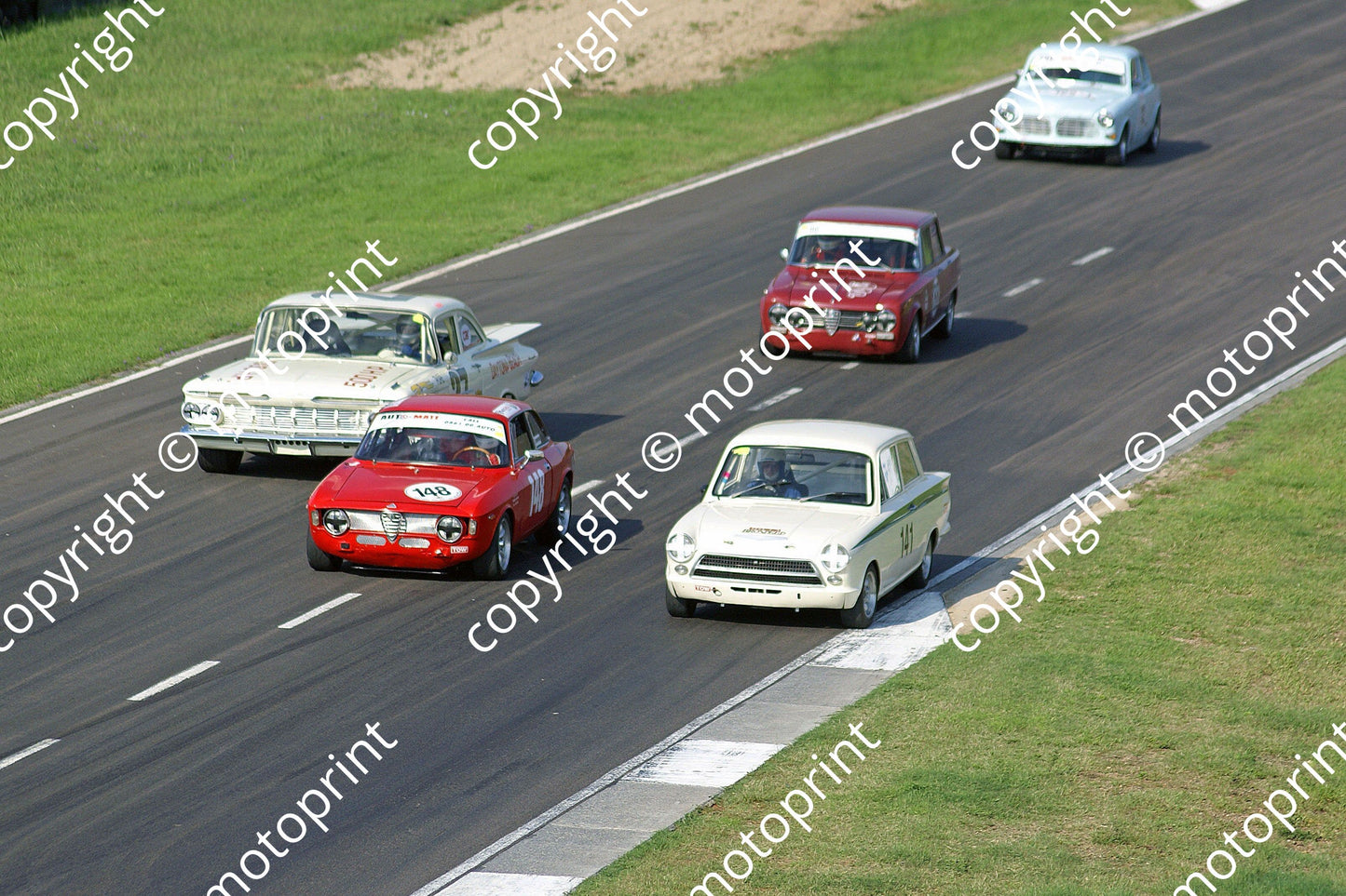 SL 141 Lotus Cortina vd Westhuizen, Alfa GTA Parsons, Chev Biscayne M Du Toit DSC02150