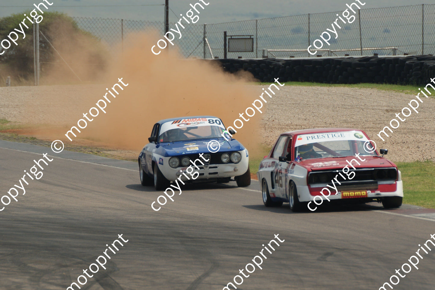 SL 146 D Robertson 80 C Ellison 27 Jan Z'kops (114)