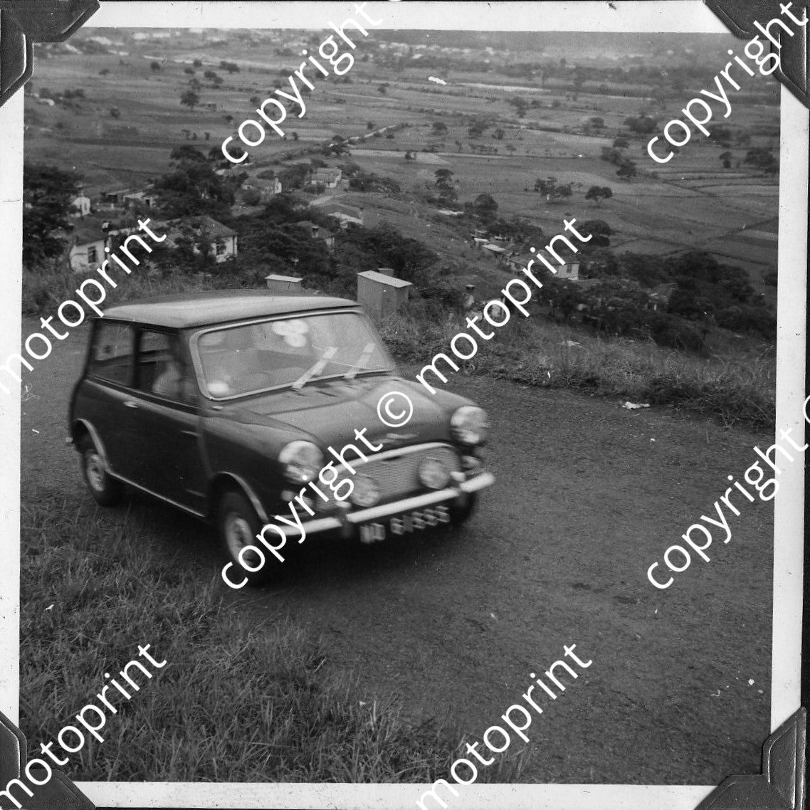 SL 1960 Scott Road hillclimb Morris 850 032 - Copy