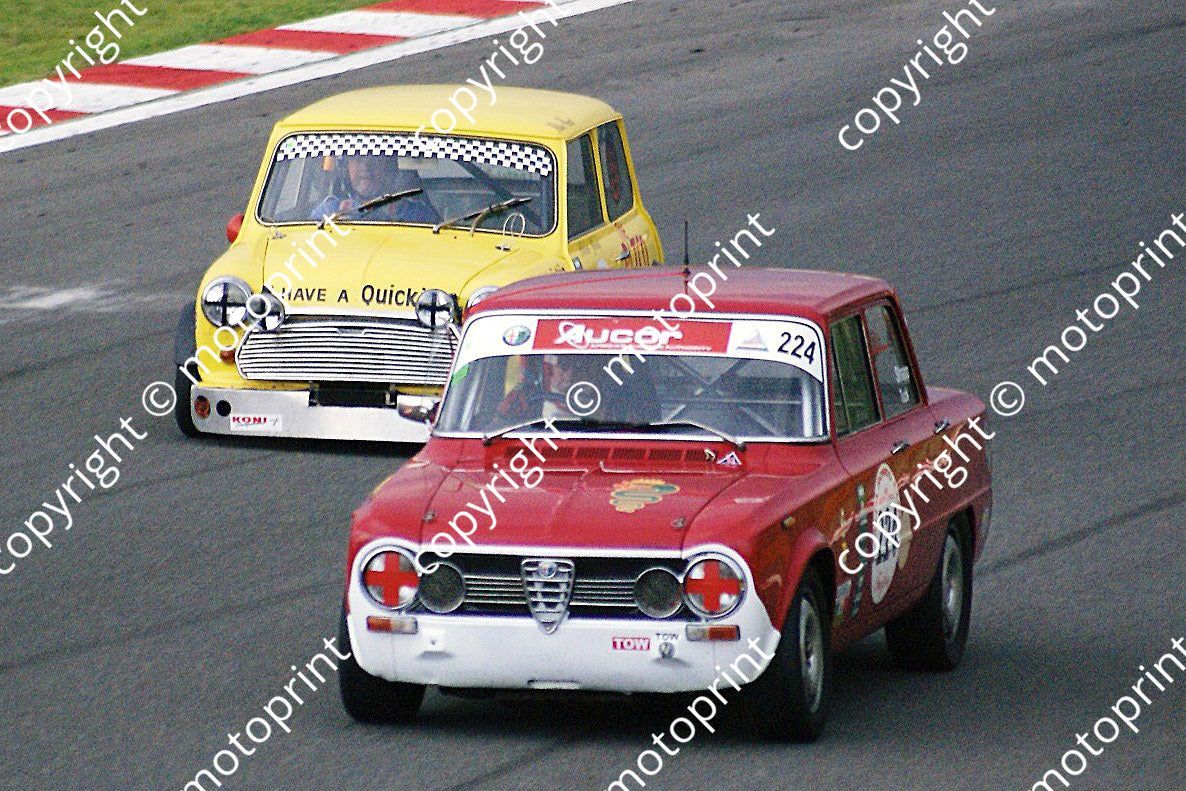 SL 224 Tuck 555 Mills Vos cropped D1000243