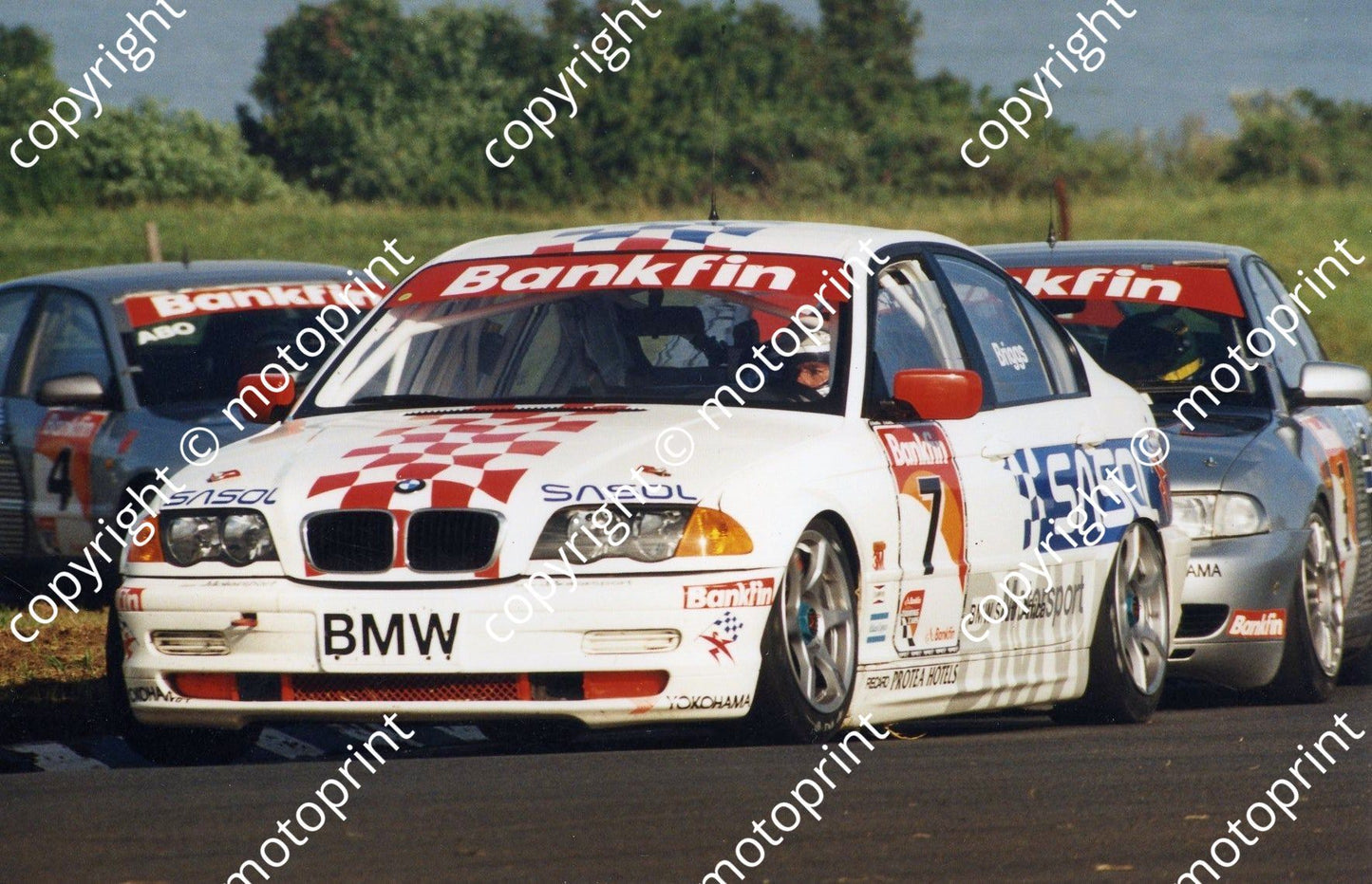 SL Bankfin 1999 East London Briggs BMW 318 202