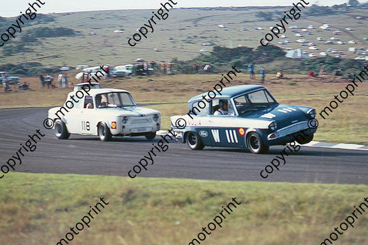 SL Briggs leads Mortimer 2