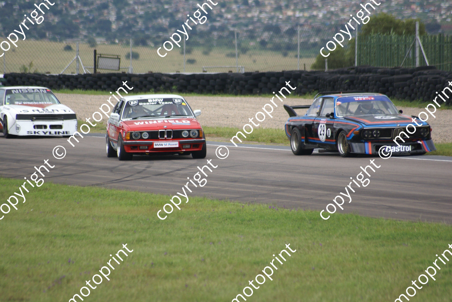 SL Cavalieri BMW 745 avoiding action, Sanne BMW CSL stops 31-1 DSC05793