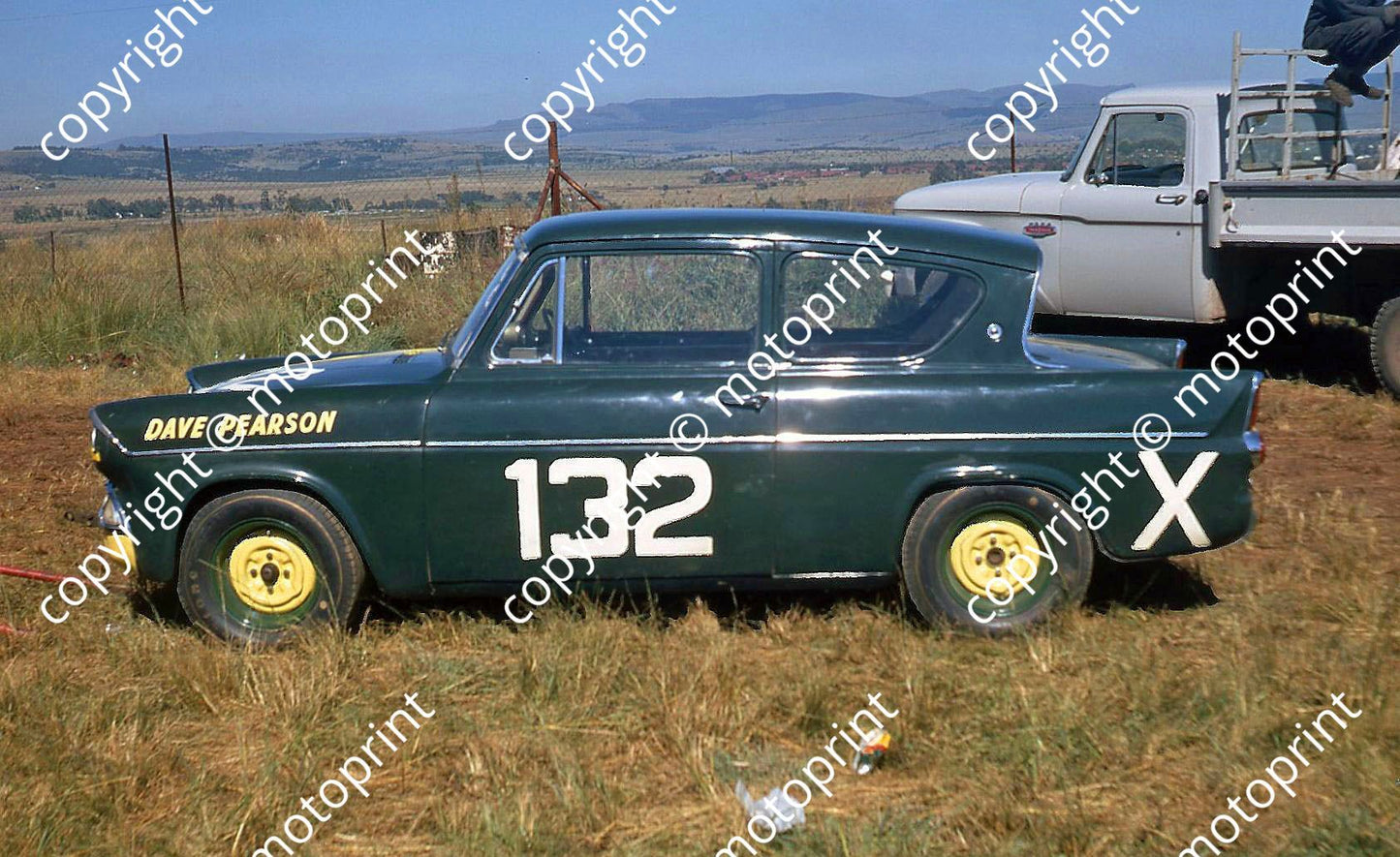 SL D Pearson Anglia Pmb paddock Easter 67