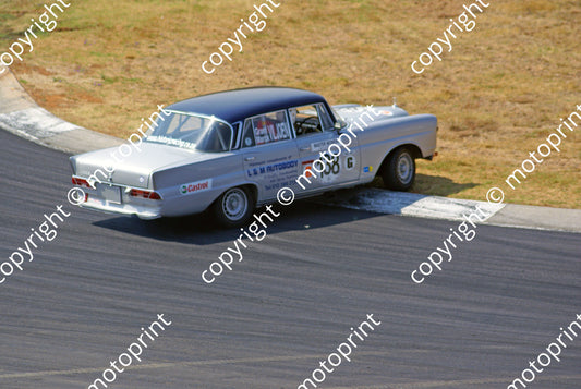 SL G Viljoen Merc 230 1