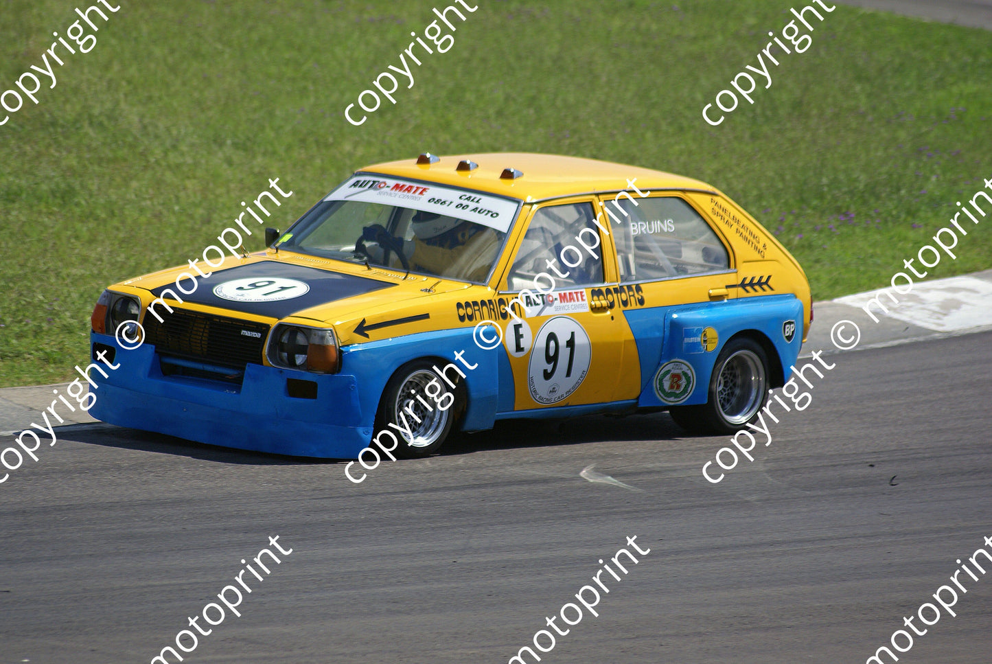 SL Mazda 323 Bruins DSC02121