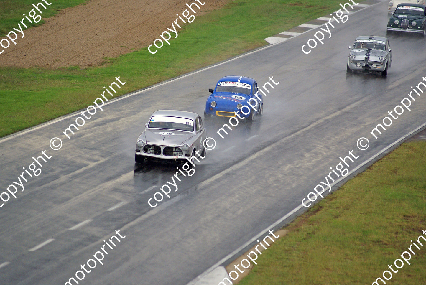 SL Pre-66 Legends 1st lap wet DSC00231