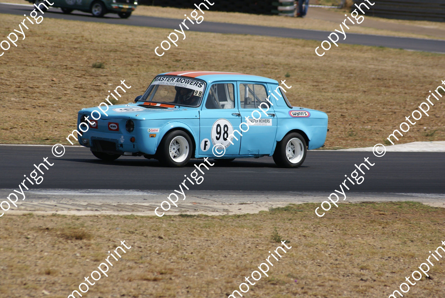 SL Roberts R8 1
