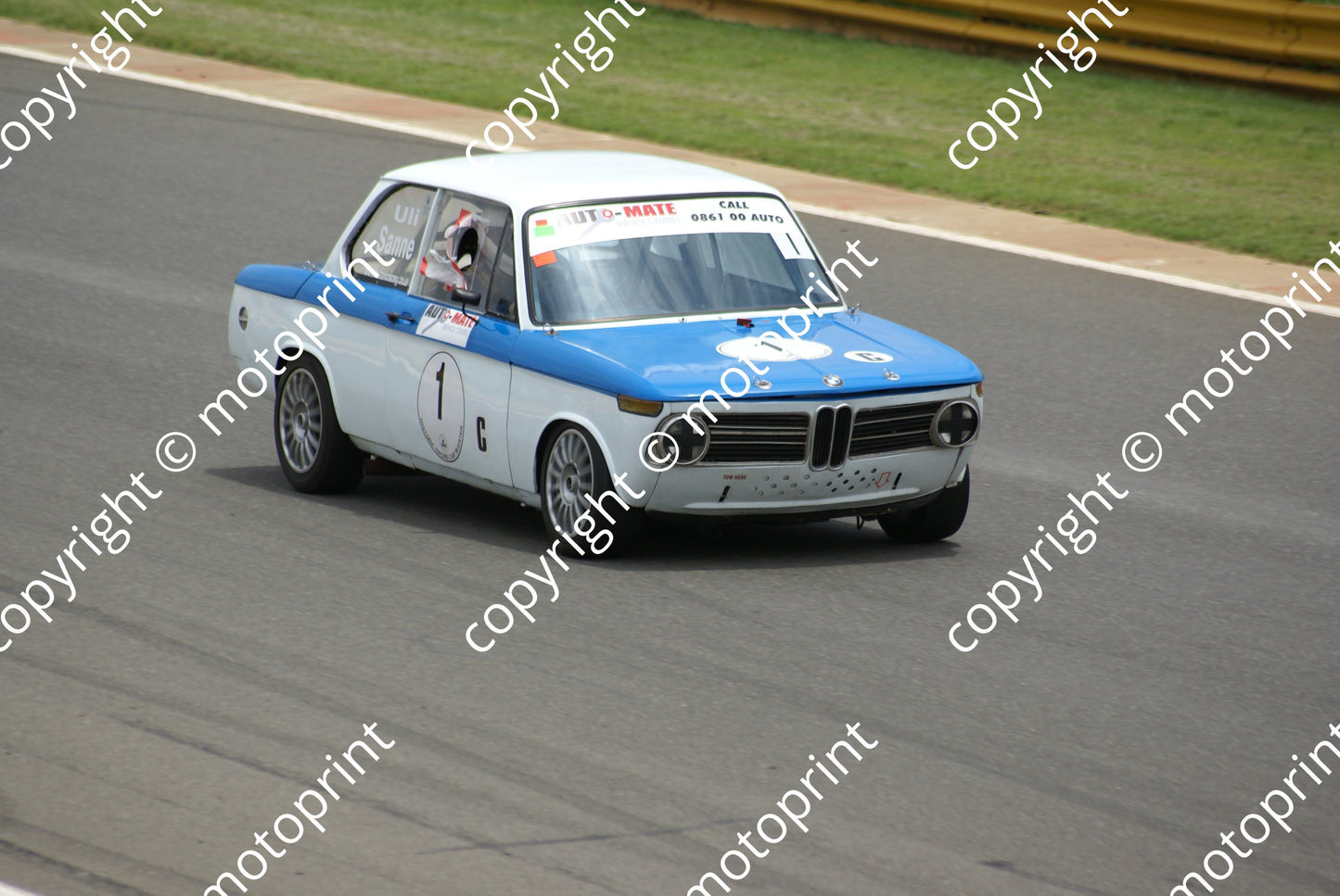 SL Sanne BMW 2002 DSC03278 docs all tattered