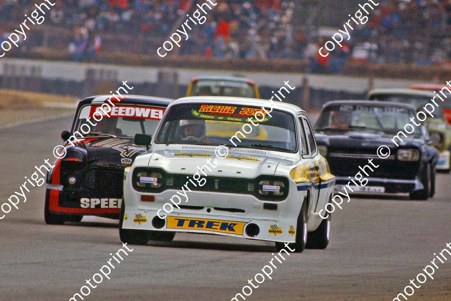 SL Speedocruise Star prod Aug R Jute Escort 1600 (permission Roger Swan)