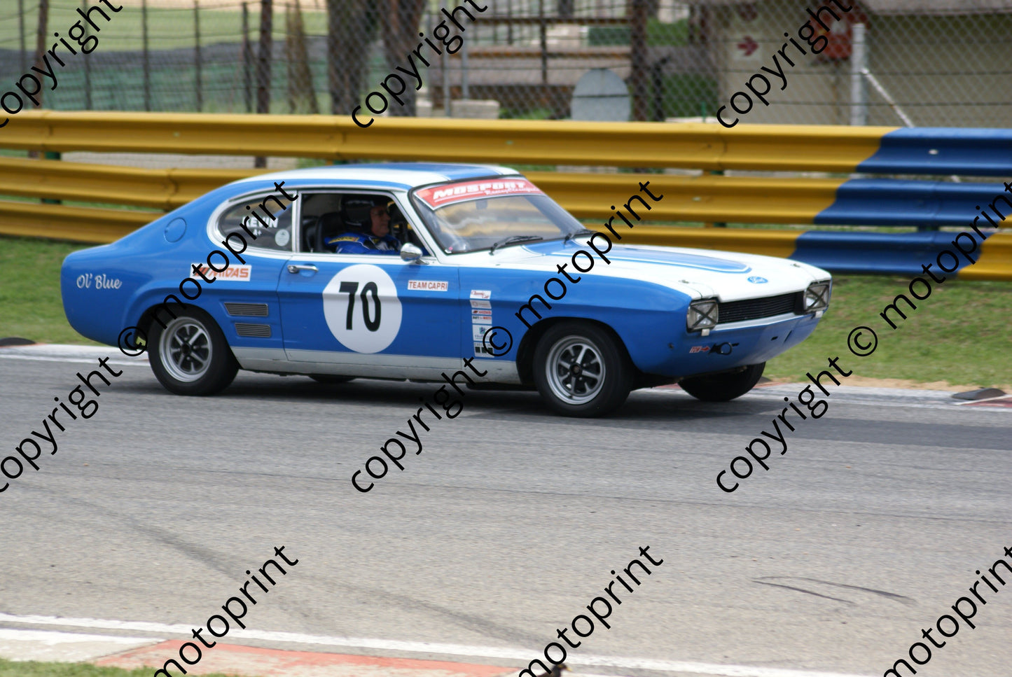 SL Taylor Capri 70 DSC03493 race