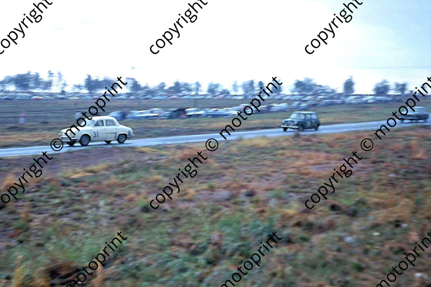 SL Chatz, Meyers Dauphine, Mini and Fiat 2300 ice