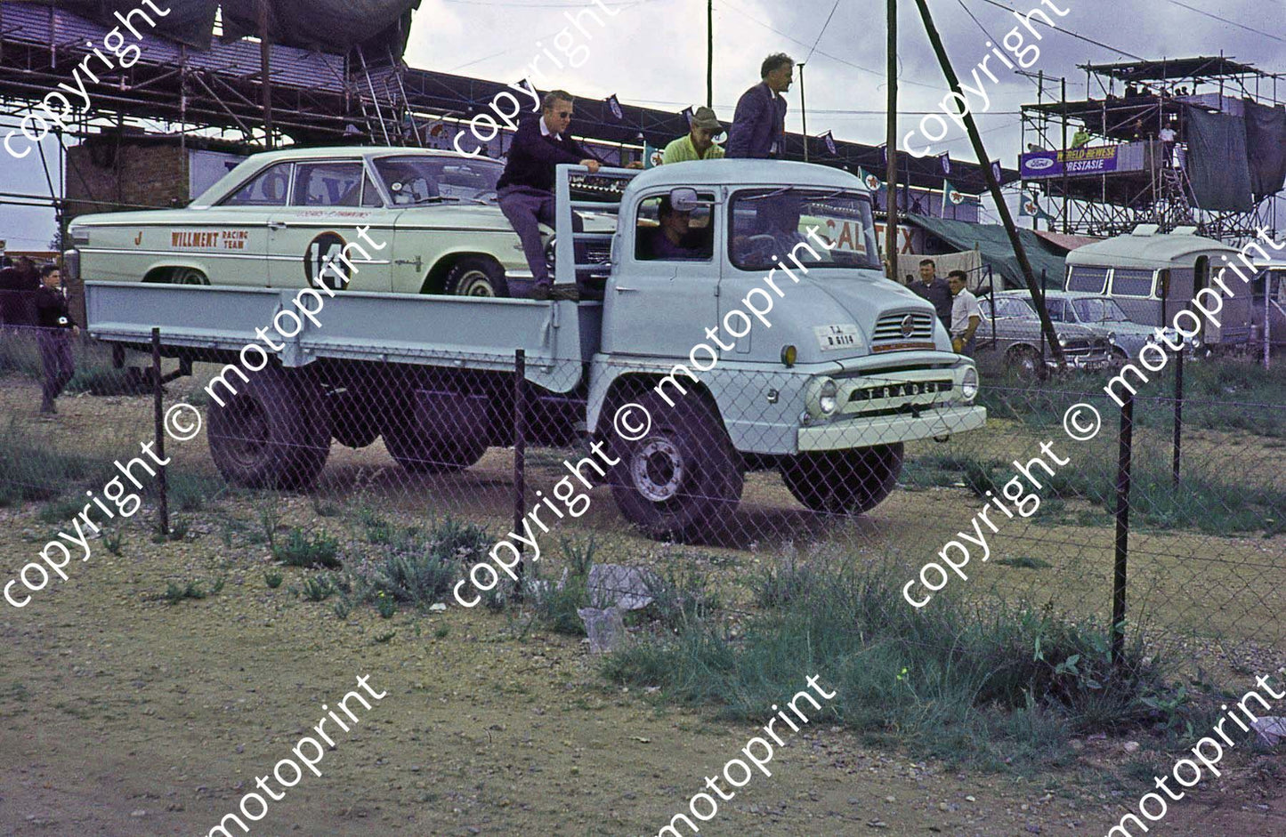 SL (thanks Stuart Falconer) a 055 1963 9 hr Willment Galaxie arriving by truck