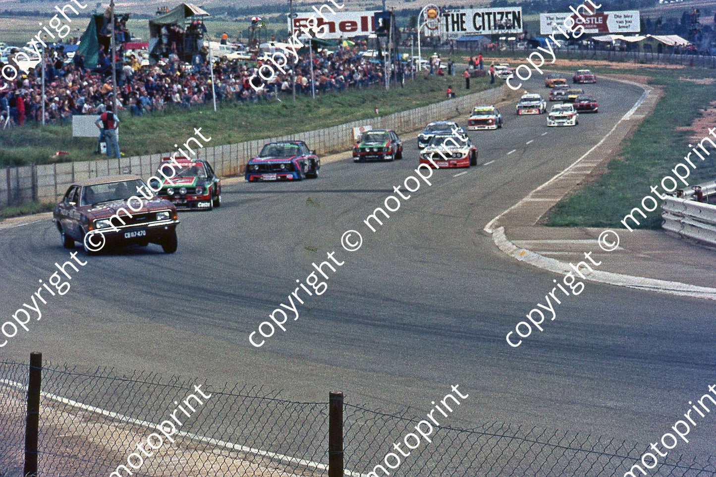 SL (thanks to Stuart Falconer) 1976 Wynns 1000 Clubhouse full field Cortina pace car