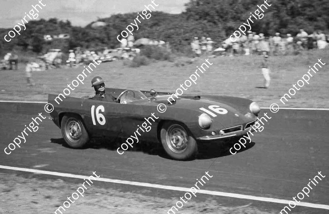 SP Bill Jennings Dart Porsche (Thanks to Ken Stewart) mono (7)