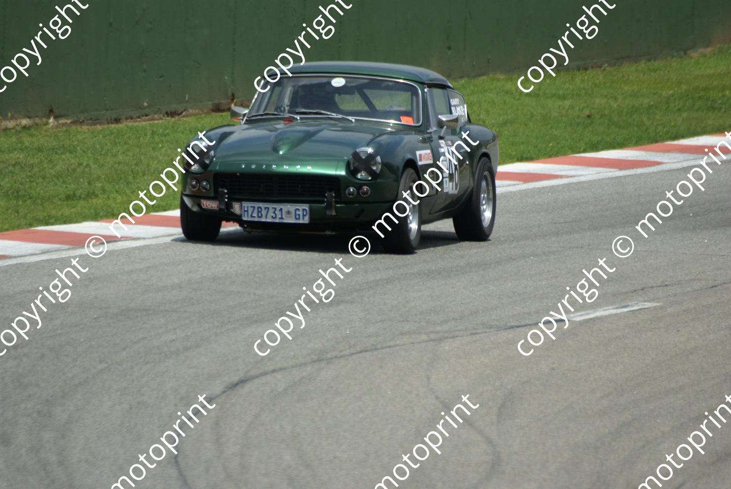 SP Blake Triumph 48 DSC03514 race
