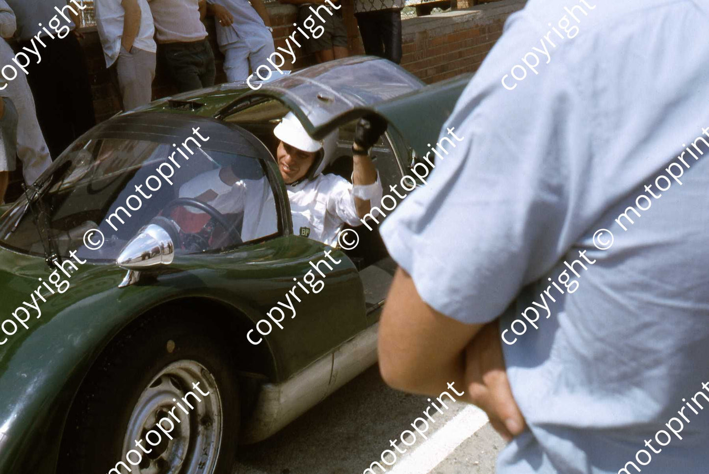 SP De Klerk in Porsche 906