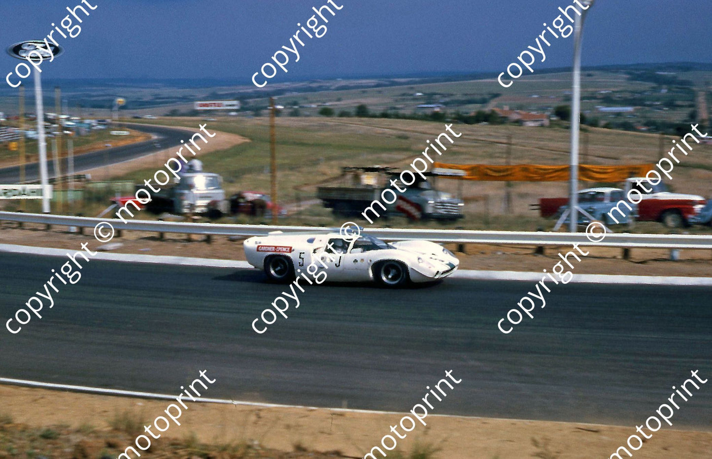 SP Gardner Lola T70B Sid Taylor Clubhouse