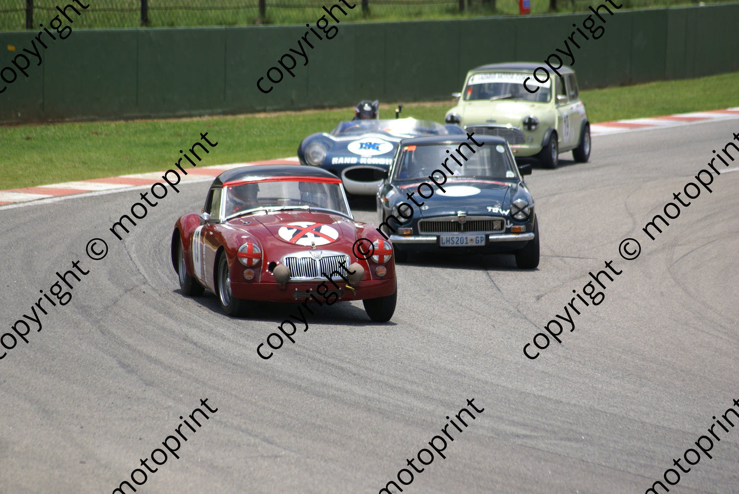 SP Green MGA 13, Kleyn MGB 77 DSC03447 race