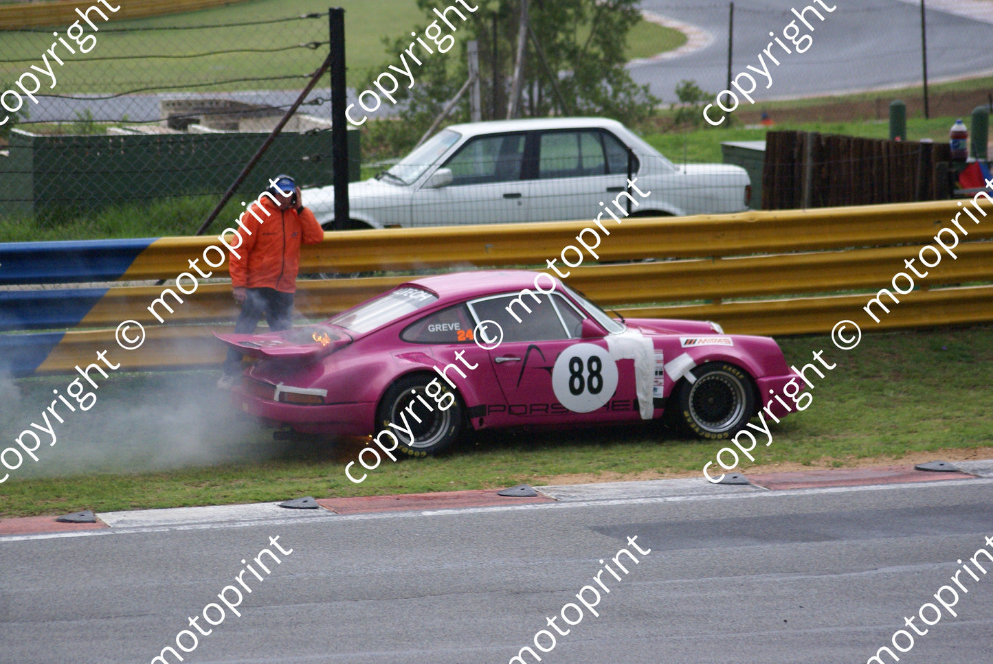 SP Greve Porsche RSR 88 DSC03808 fire race