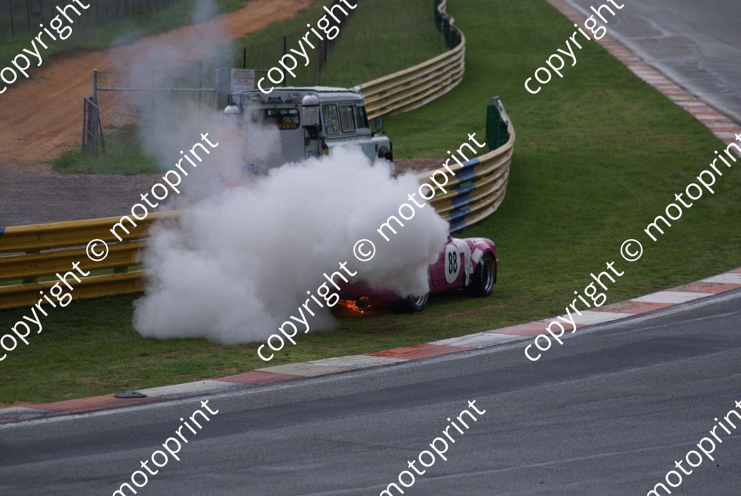 SP Greve Porsche RSR 88 DSC03816 fire race
