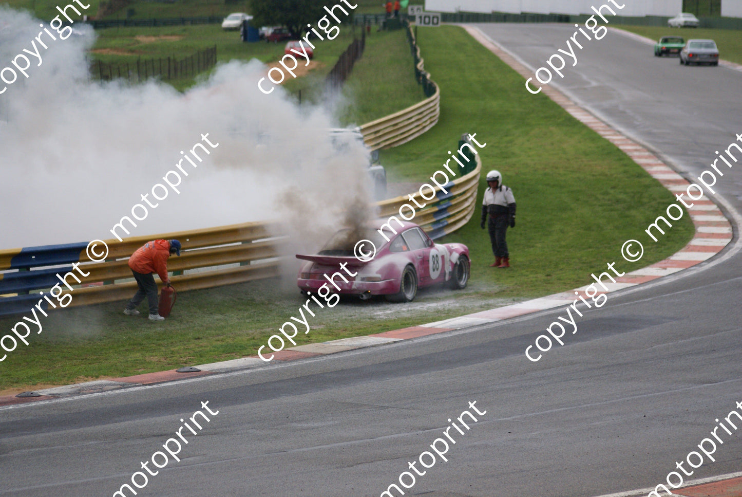 SP Greve Porsche RSR 88 DSC03823 fire race