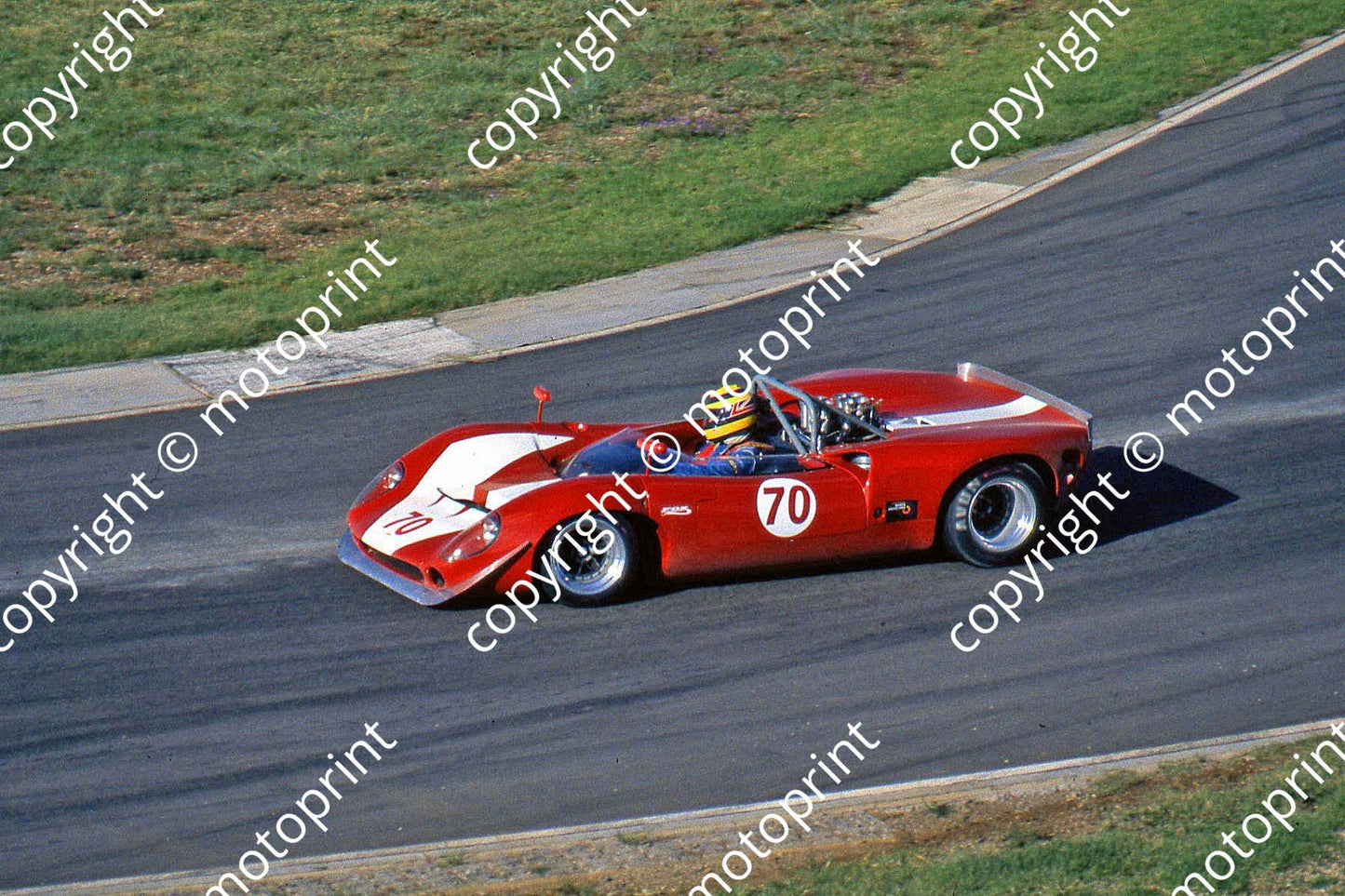 SP Lola T70 Surtees Can Am livery 1