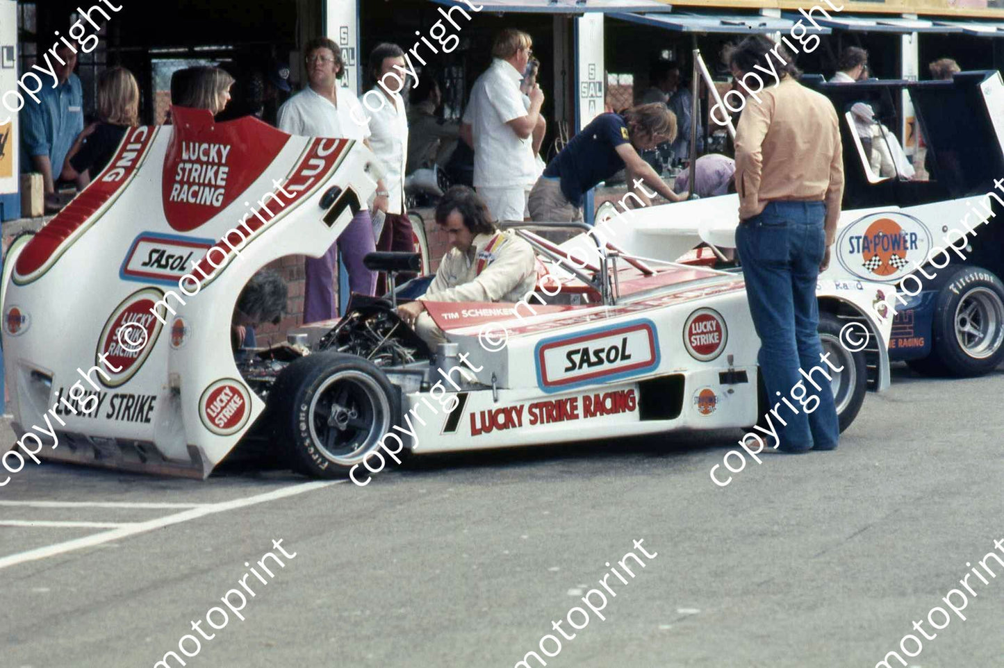 SP Lucky Strike GRD Ford S73 in trouble Schenken in car