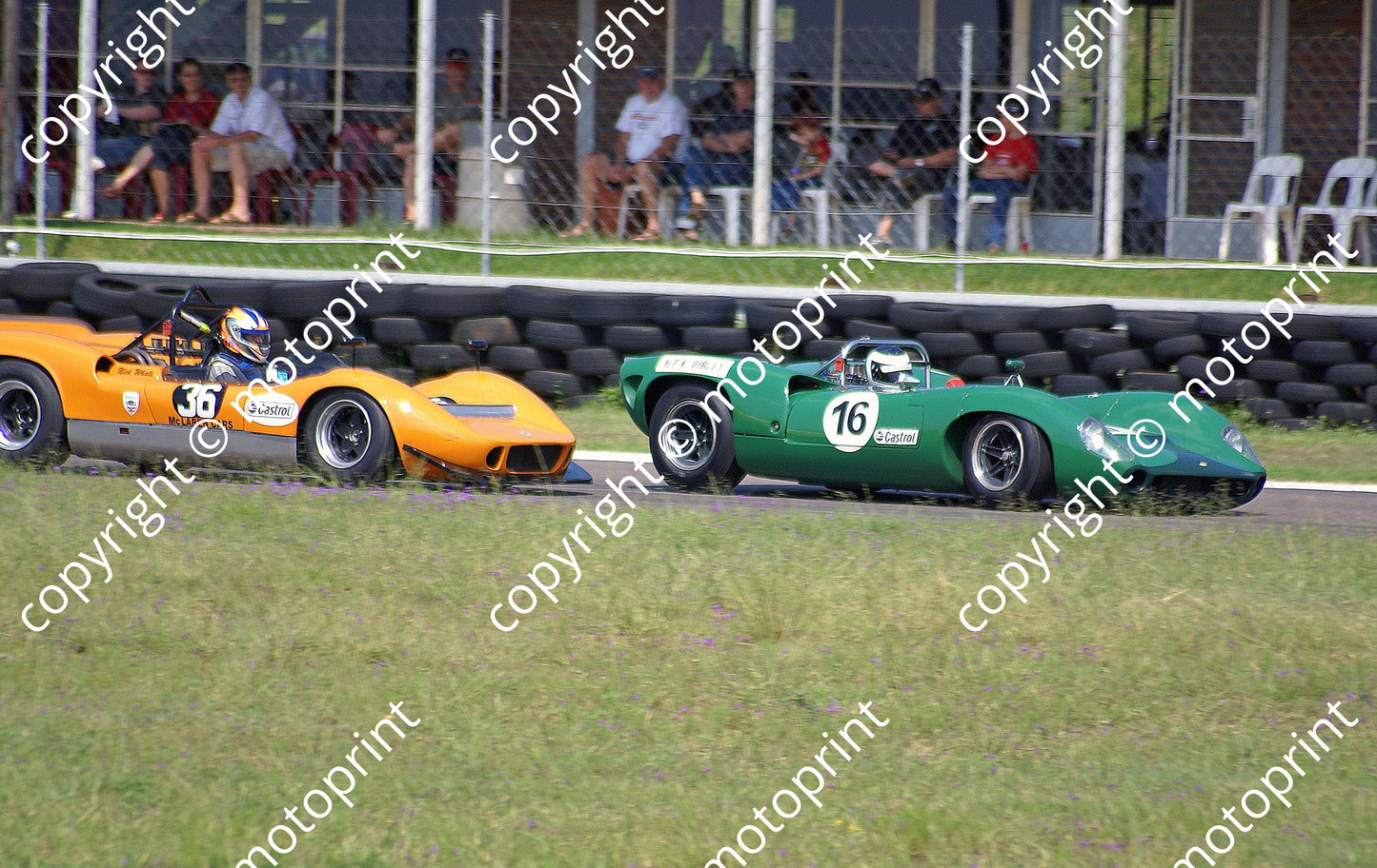 SP McLaren M1B Whale, Dodkins; Lola T70 Martin Davis DSC02231