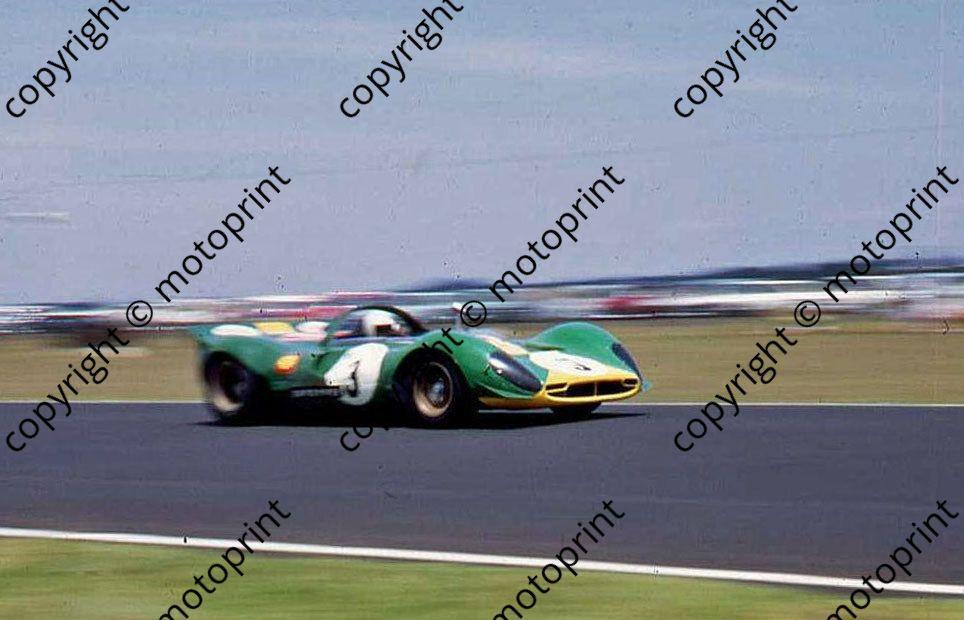 SP Piper Ferrari P4 on straight practice