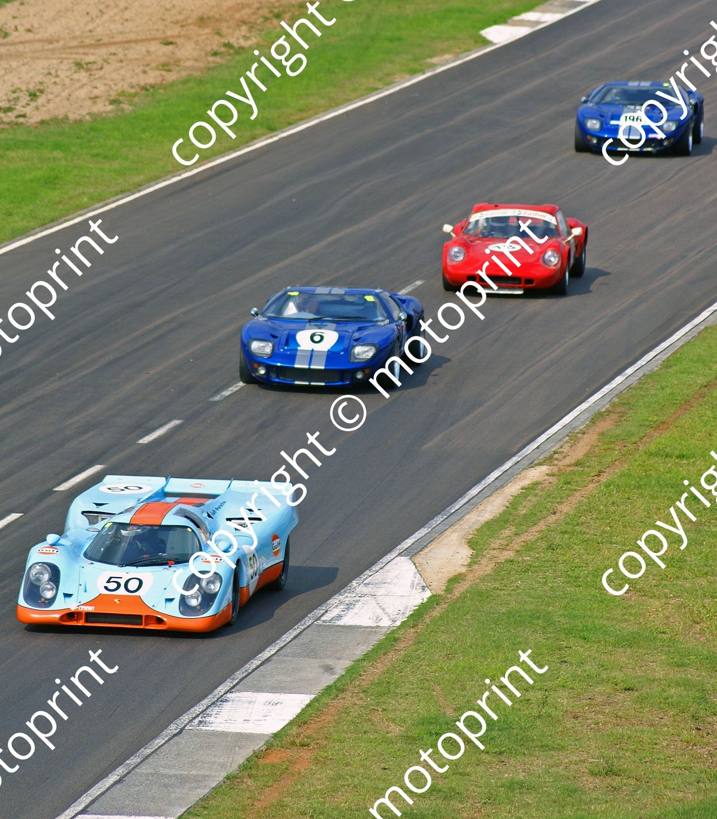 SP Porsche 917r F Pretorius, GT40r Gilmore, Chevron B8 Du Toit DSC02351